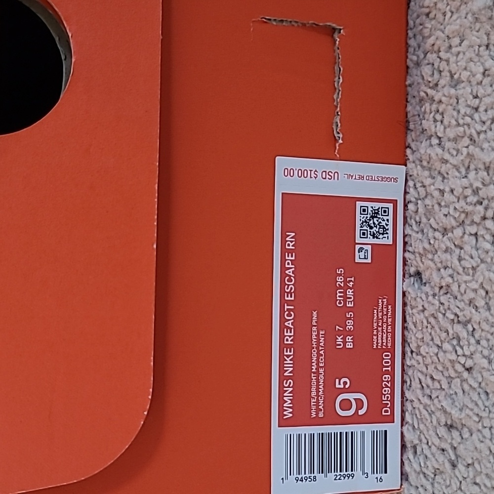 Women's Nike React Escape RN Size 9.5